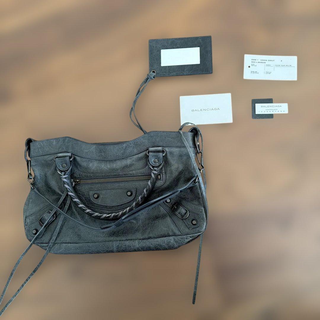 グレー レザー ショルダーバッグ