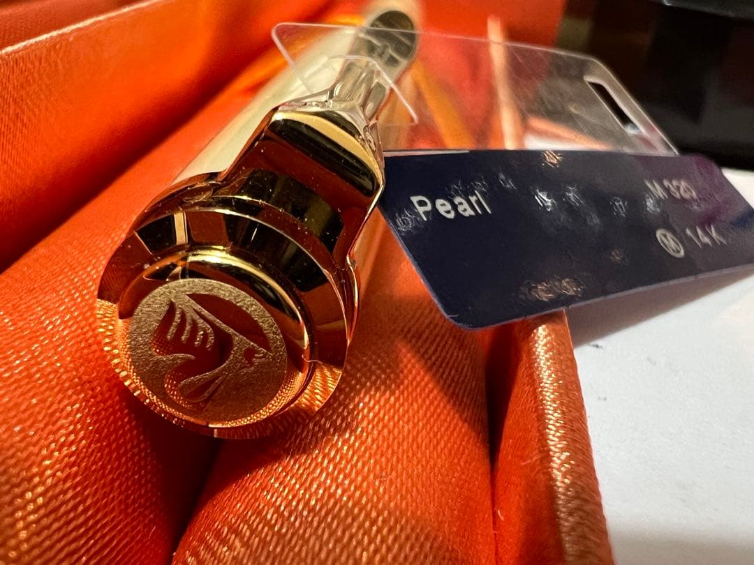 筆記具 Pelikan Souveran M320 Pearl White