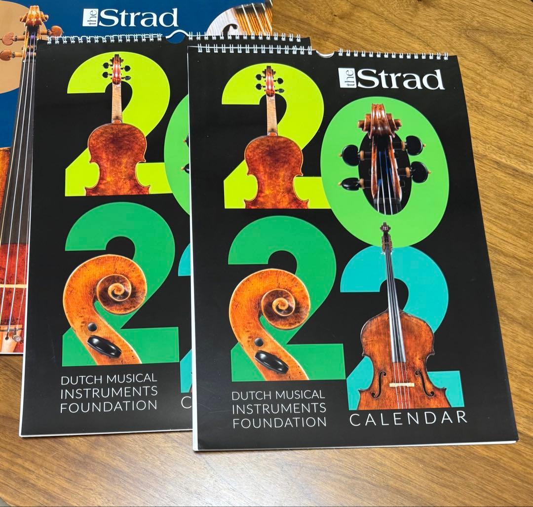 チェロ　ヴァイオリン　ヴィオラ　弦楽器　Strad カレンダー 12冊