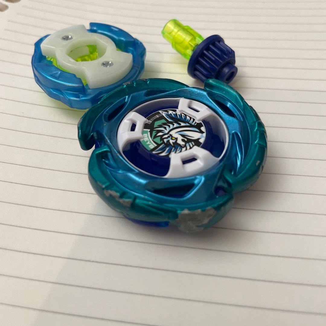 し*け様 ベイブレードx エアロペガサス