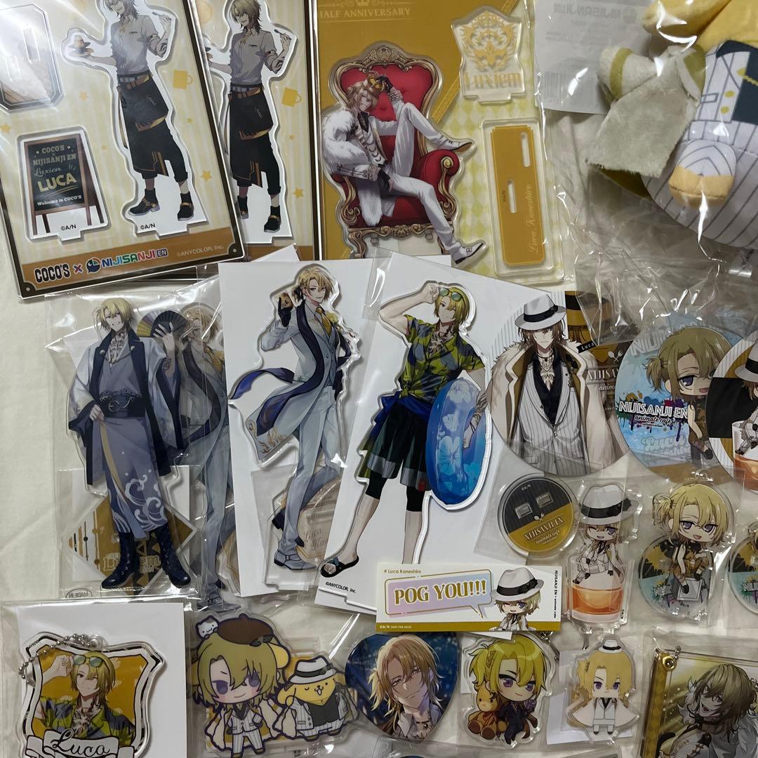にじさんじENルカカネシロ グッズ47点まとめ売りアクスタ 缶バッジ ぬいぐるみ