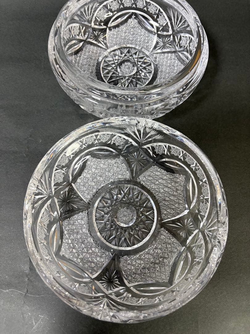 オールドバカラ切子装飾蓋物