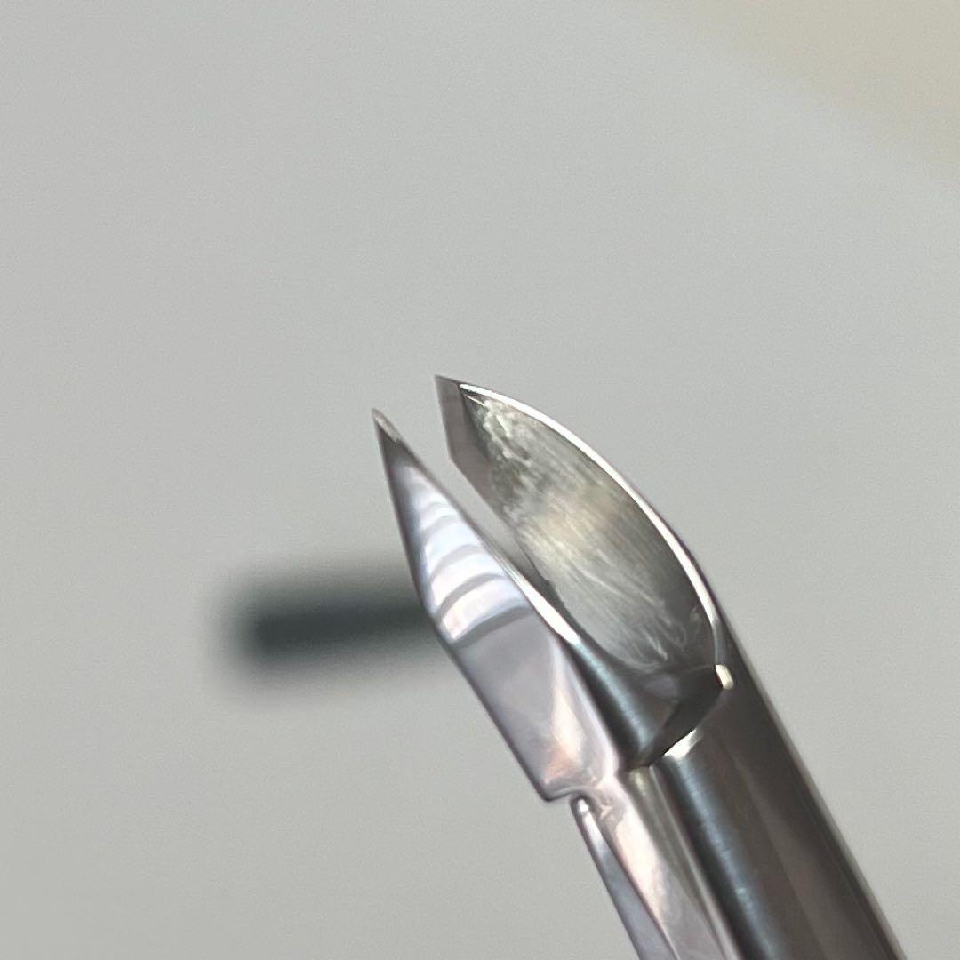 光 キューティクルニッパー ティアラ 3㎜