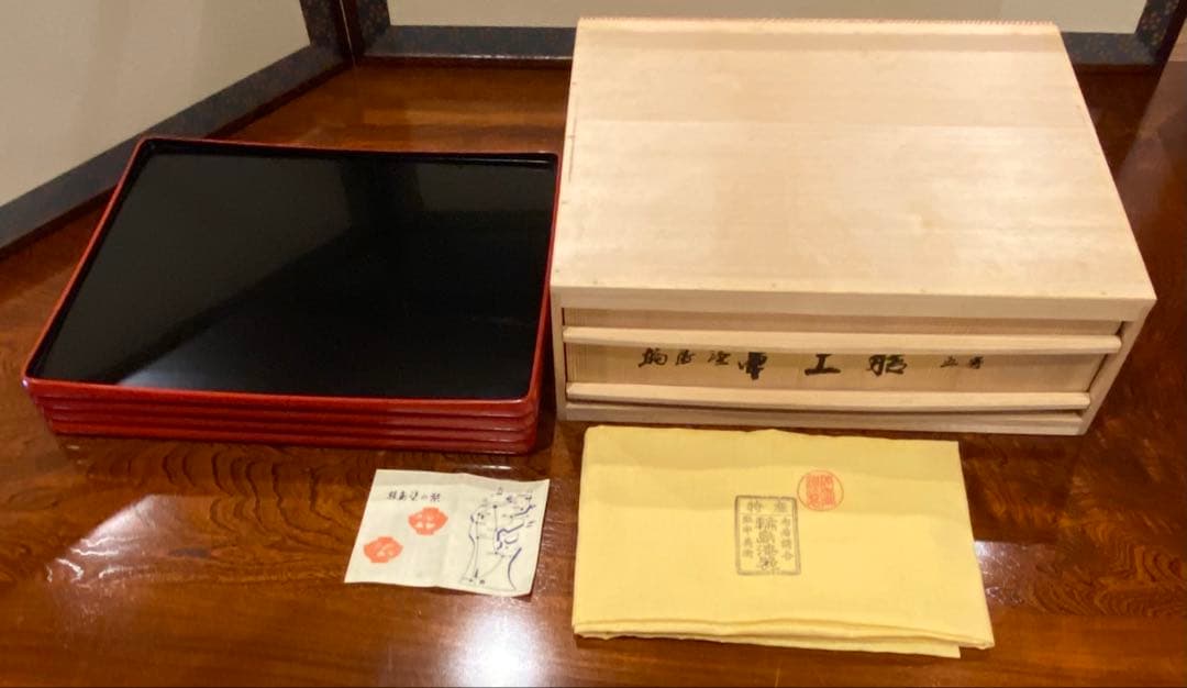 輪島塗　卓上膳　四客　龍作　天然木　共箱　M246