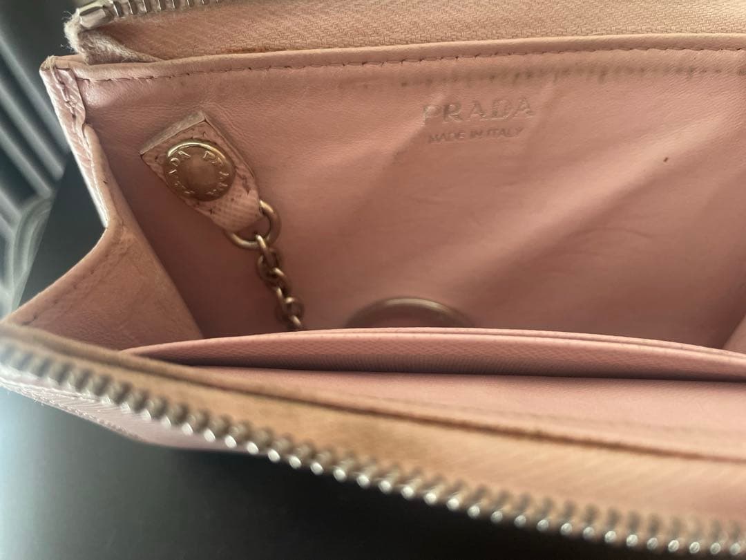 PRADA ピンク キーケース