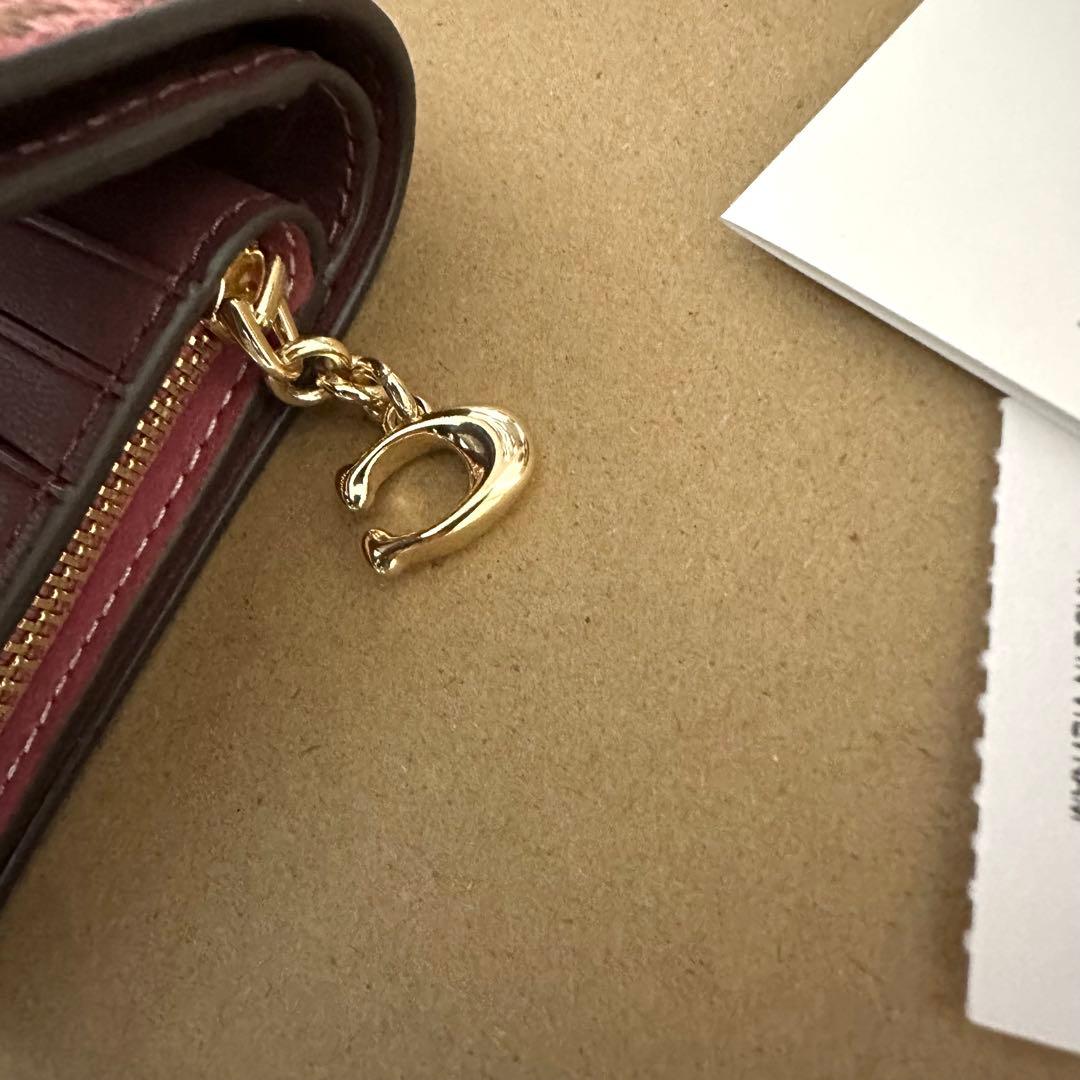 COACH コーチ　折り財布　ピンク　二つ折り財布 COACH柄