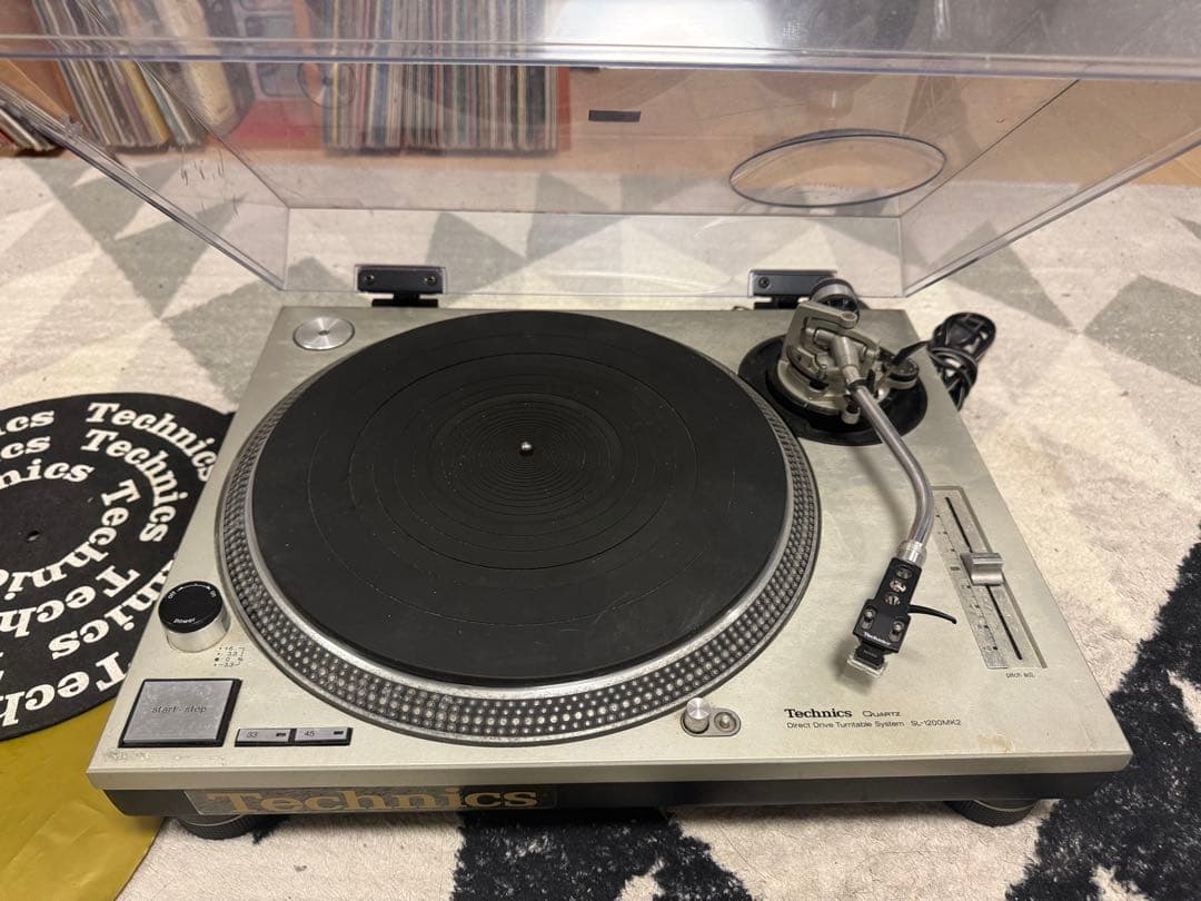 さ*ち様 Technics SL-1200 MK2 ターンテーブル 希少品