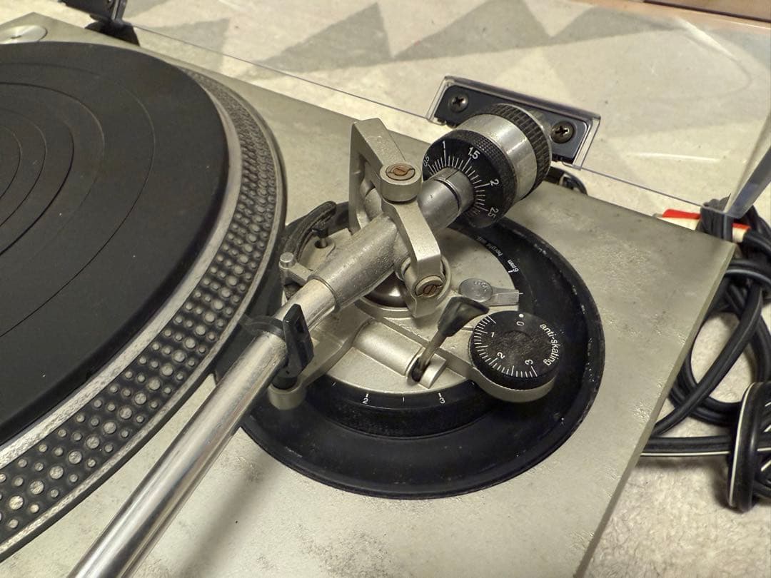 さ*ち様 Technics SL-1200 MK2 ターンテーブル 希少品