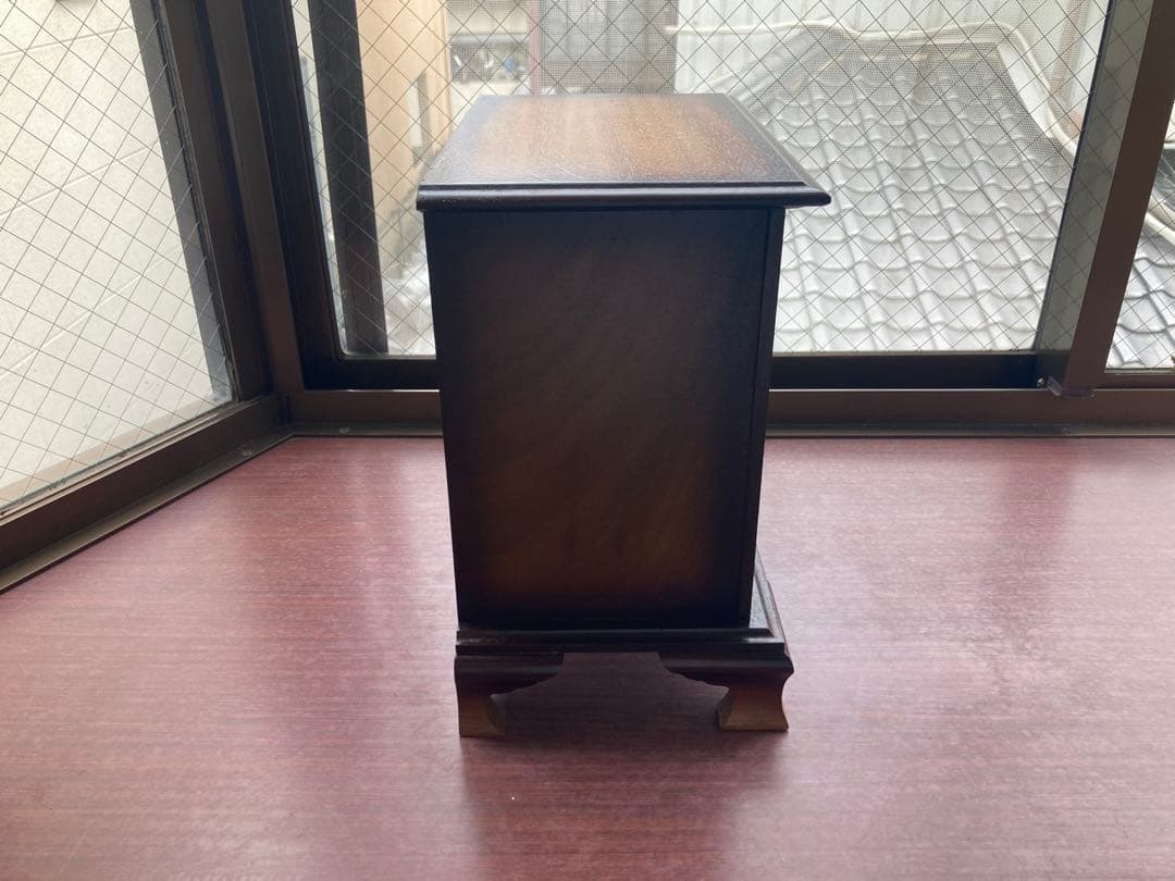 アンティーク　小物収納　４段引き出し【オルゴール付き】