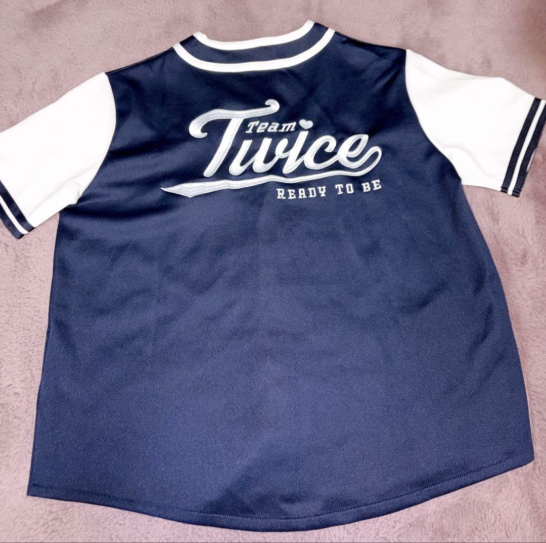 TWICE MOMO ユニフォーム