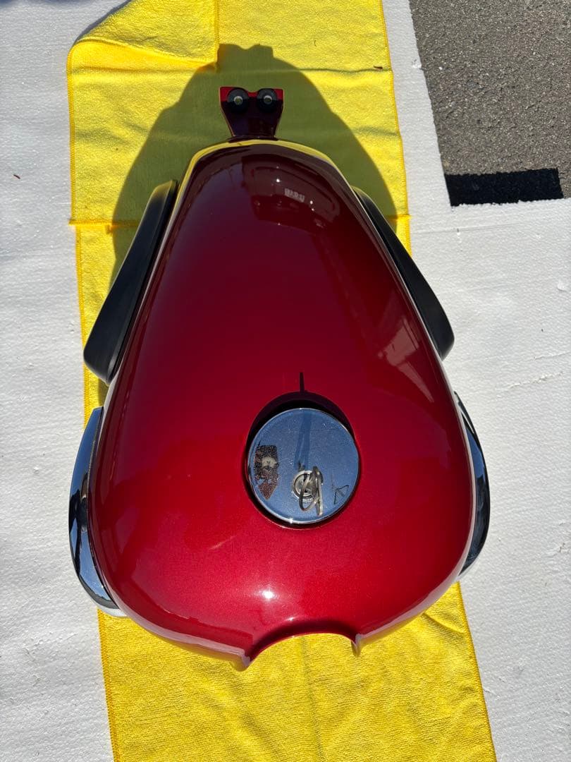 Kawasaki W650(1999)タンク　エンブレム、パット、コック、キー付