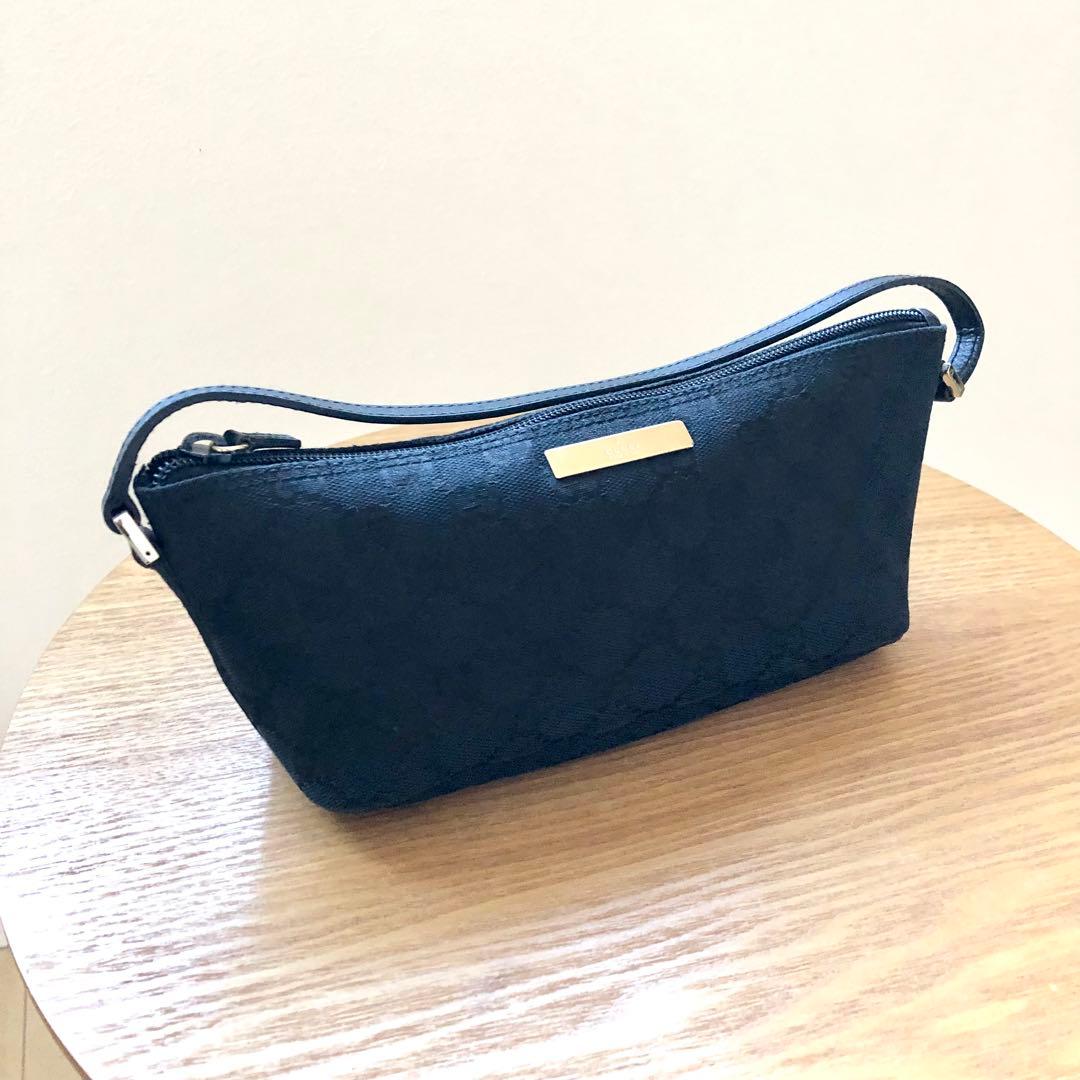 GUCCI グッチ アクセサリーポーチ パーティーバッグ GG柄キャンバス 黒