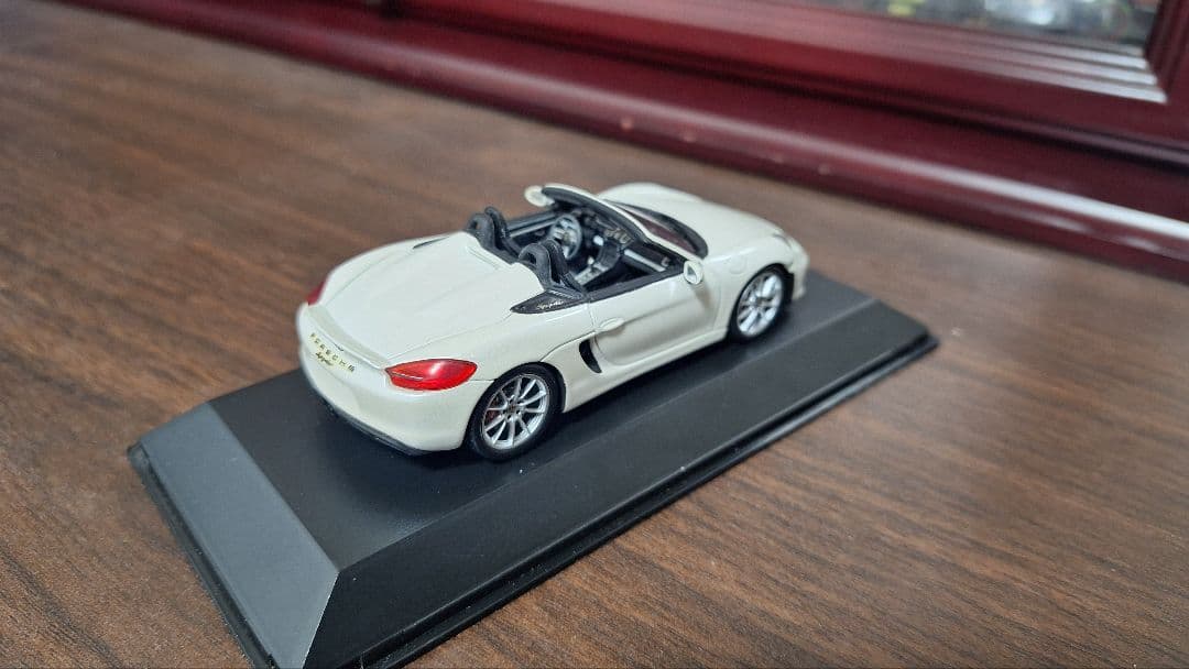 ポルシェ ボクスター スパイダー 1/43