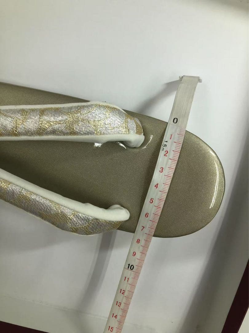 お値下げ　ゴールドの和装用バッグと草履セット