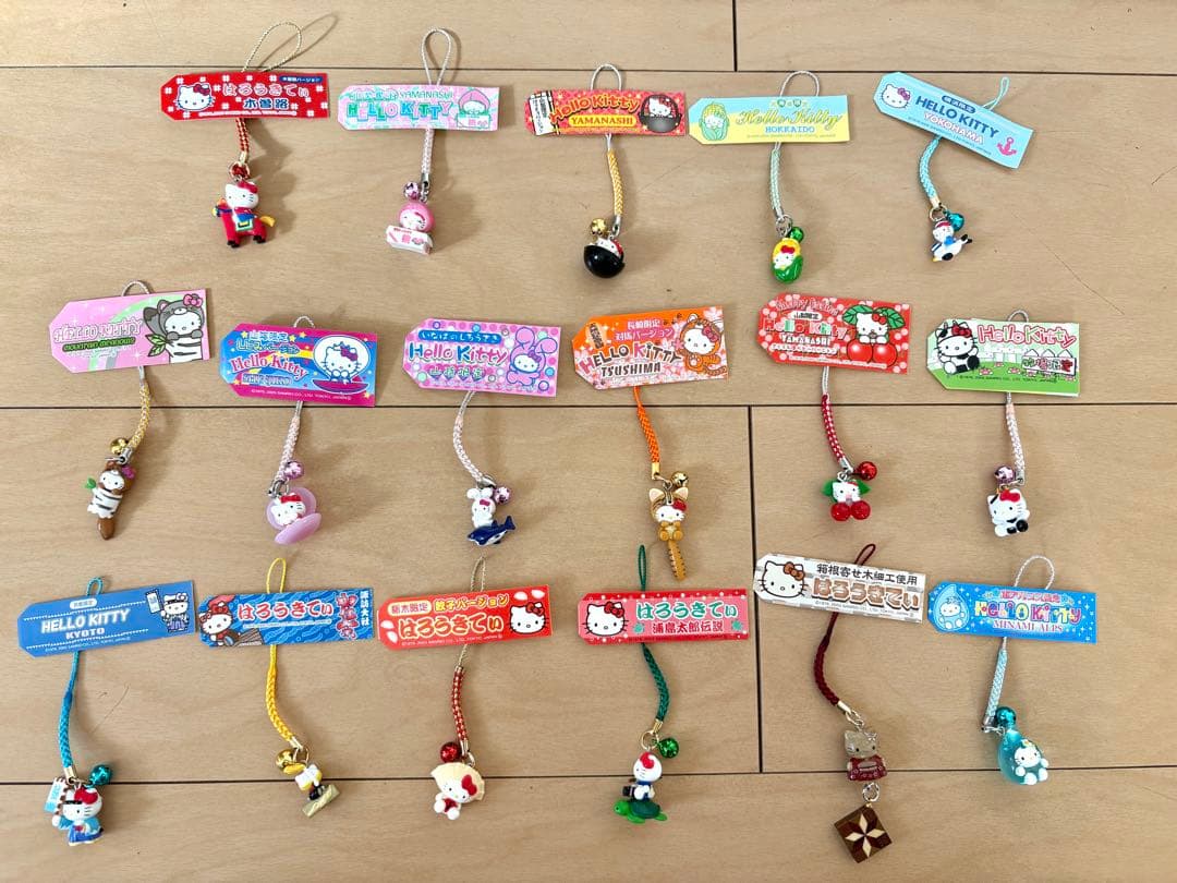 ご当地キティ根付け♡72個セット(新品)