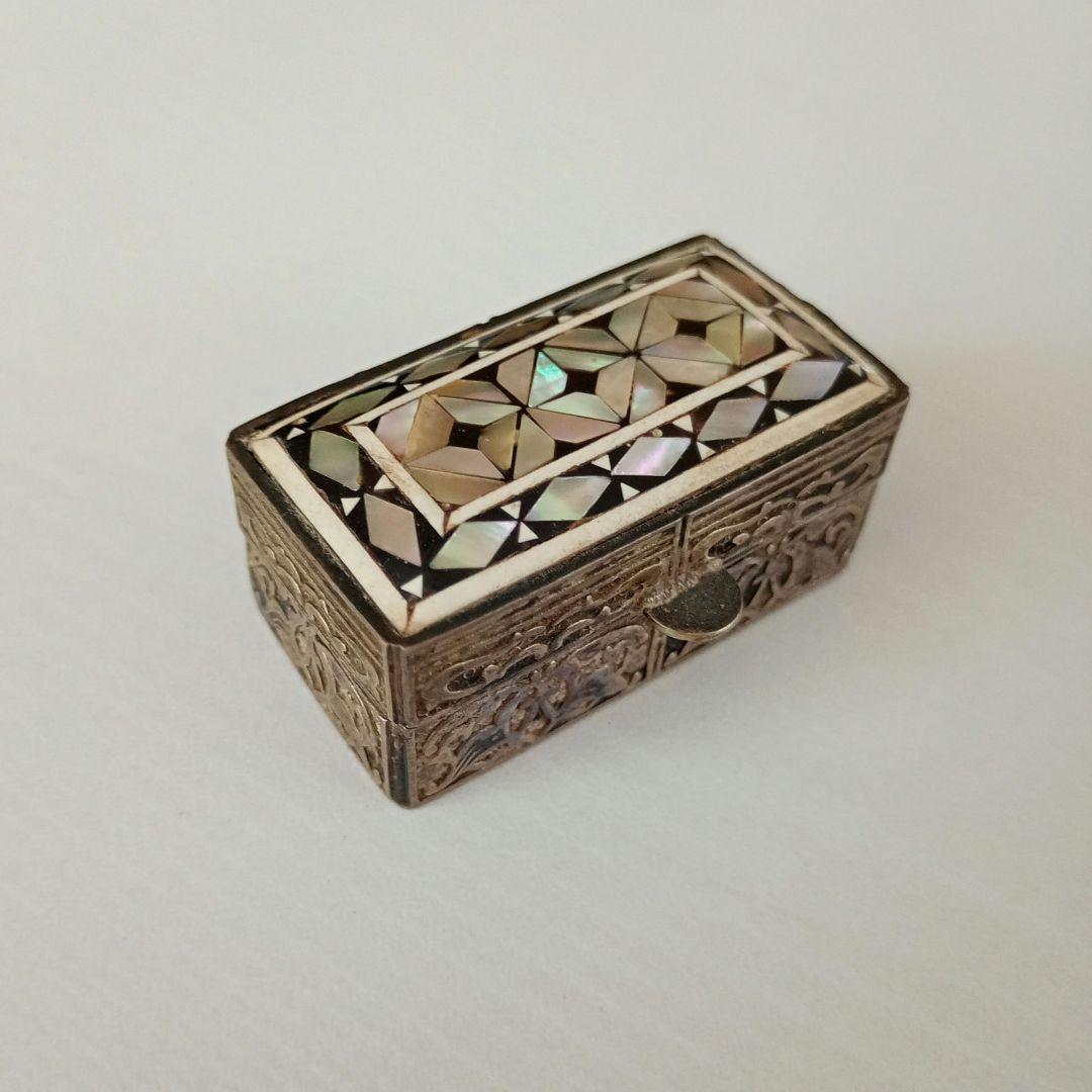 エジプト螺鈿細工 アクセサリーボックス　ピルケース