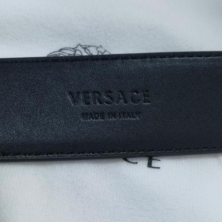VERSACE ラ メドゥーサ レザー ベルト 110cm