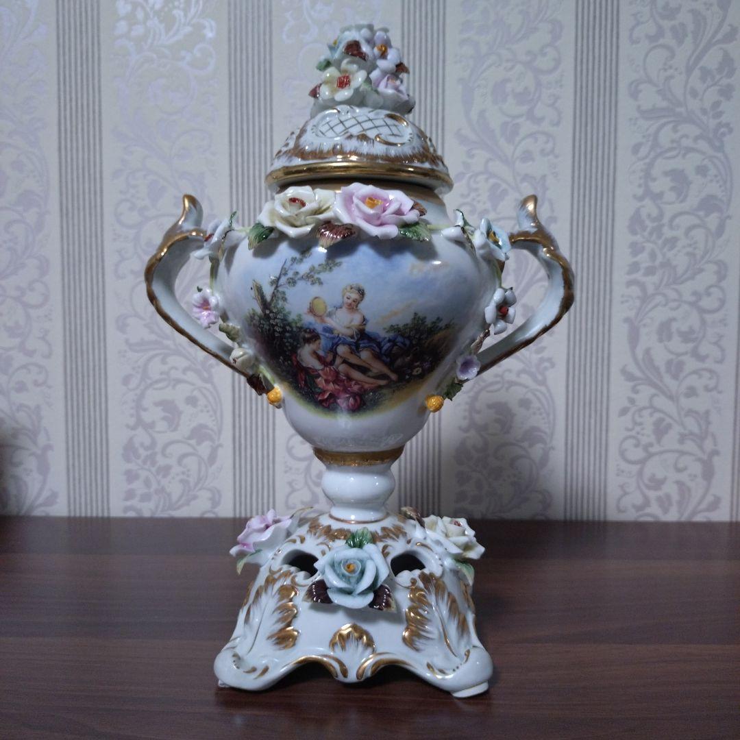 マイセン？装飾的な陶器製アンティーク花瓶