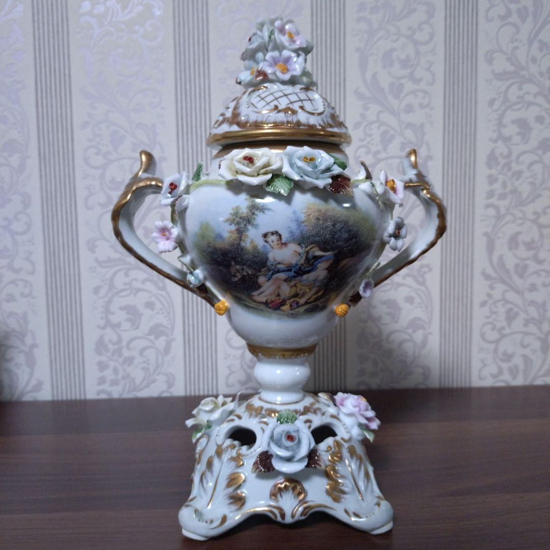 マイセン？装飾的な陶器製アンティーク花瓶