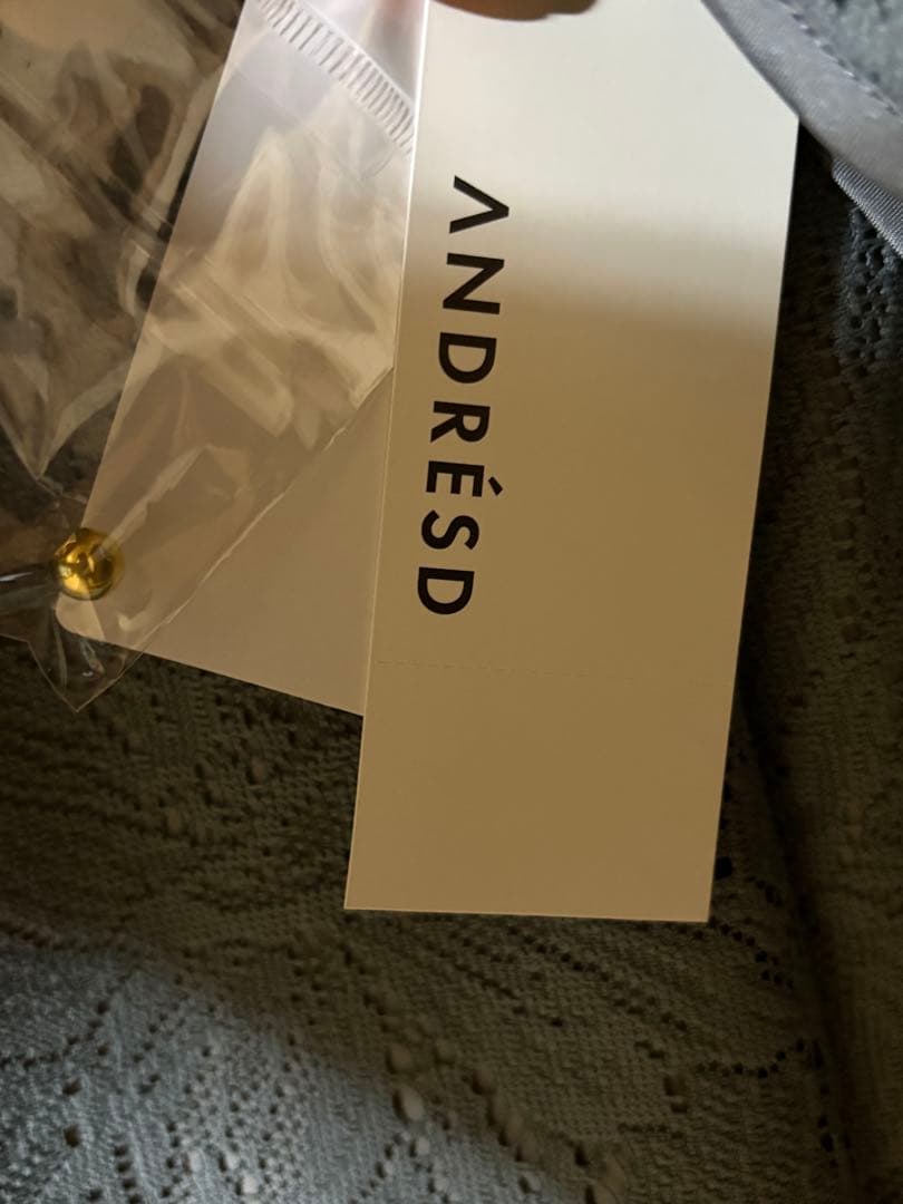 ✨新品未使用タグ付き✨アンドレスド✨️人気商品