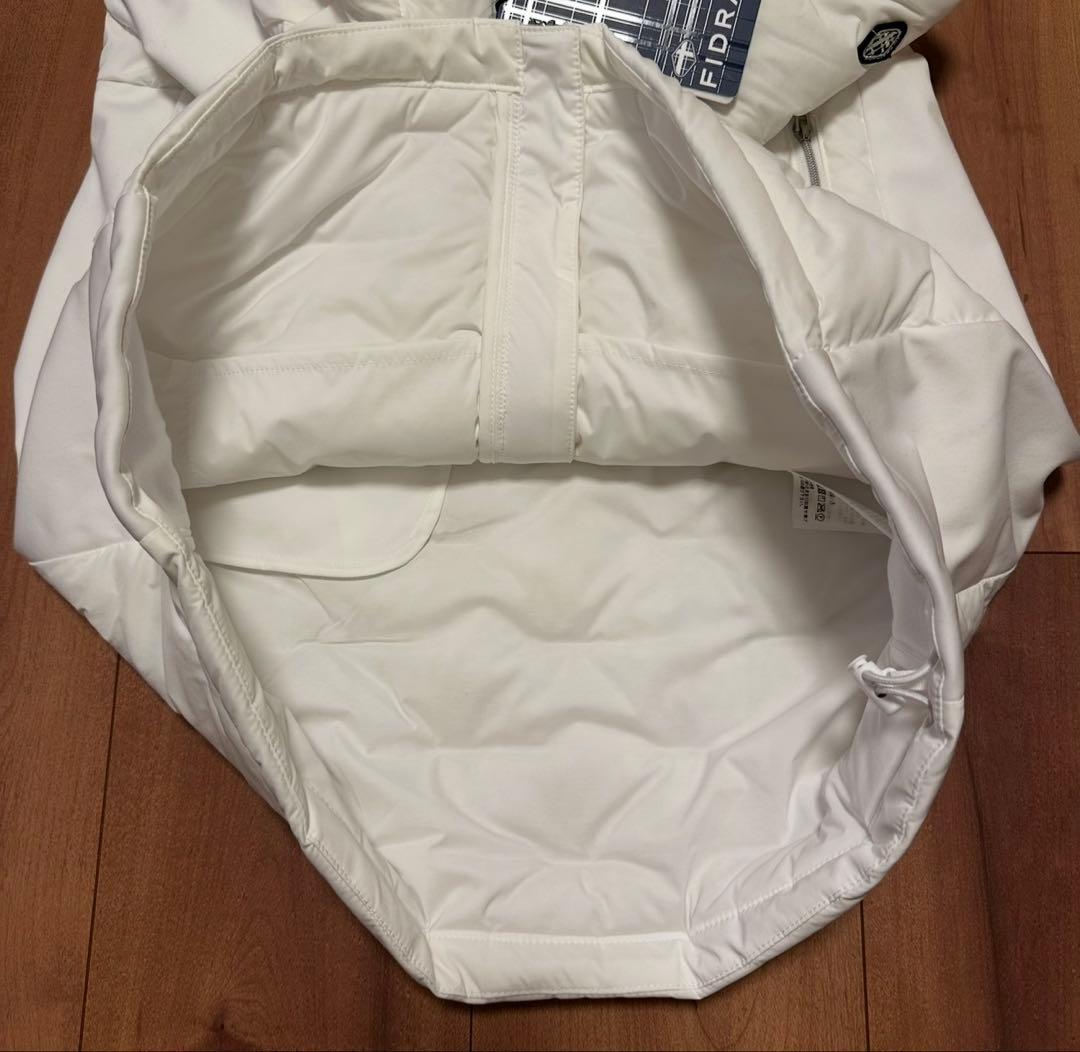 中綿　ベスト　ワンピース　ホワイト　秋冬　スカート　ゴルフウェア　フード付き