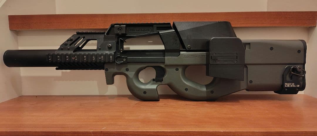 m*i様 東京マルイ製 ハイサイクル電動ガン PS90HC 多段マガジン、バッテ