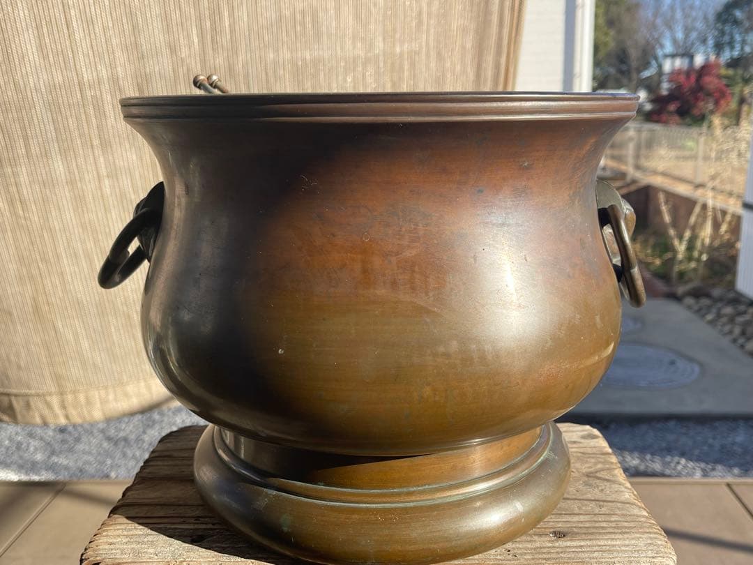 銅火鉢、火箸、天然素材 手編みバスケット