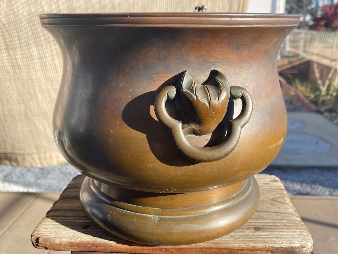 銅火鉢、火箸、天然素材 手編みバスケット