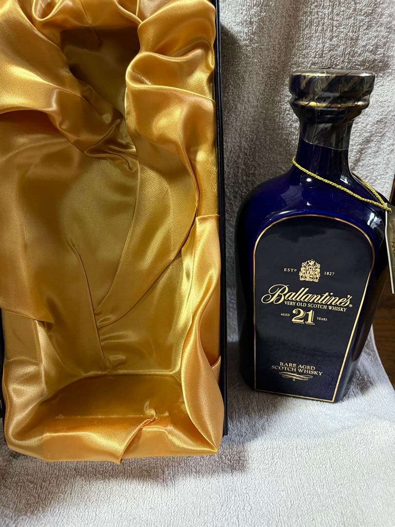 Ballantine's 21年 スコッチウイスキー 化粧箱付き