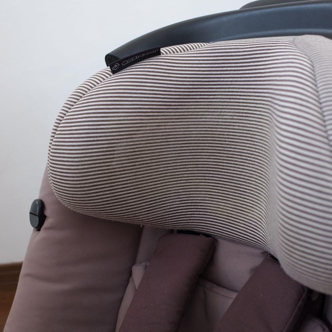 マキシコシMAXI-COSI AXISSFIXサンキャノピー付アクシスフィックス