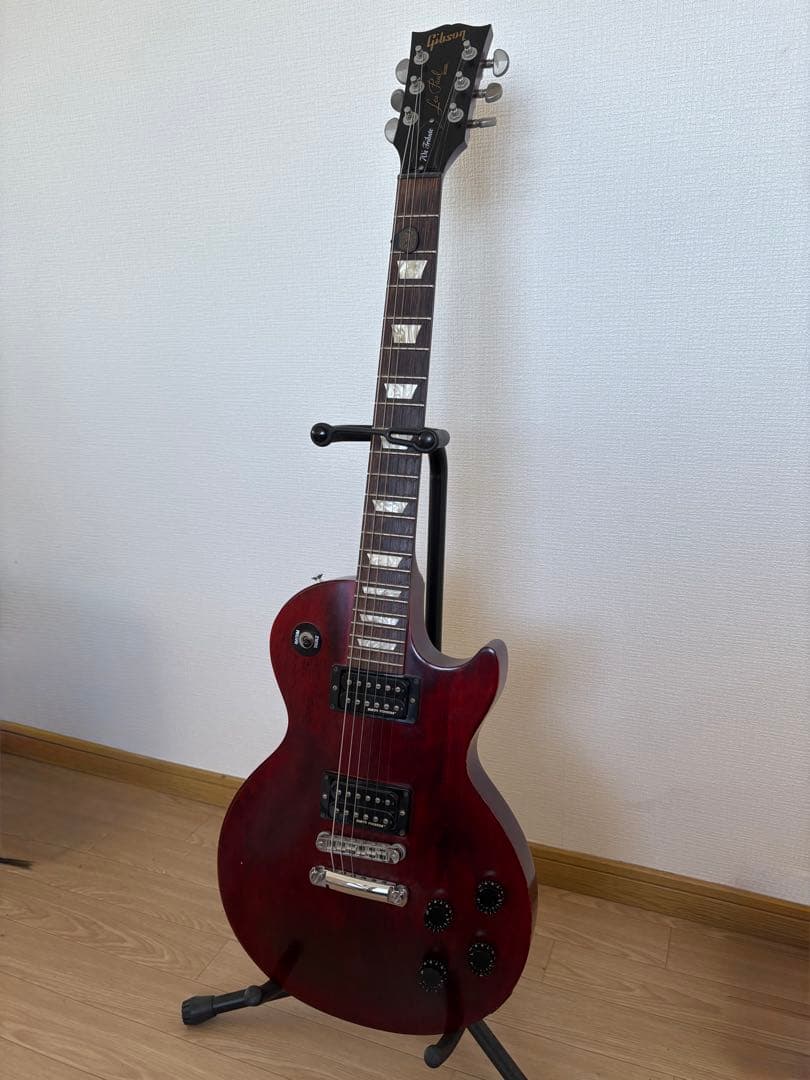 Gibson Les Paul スタジオ(70's Tribute レッド)