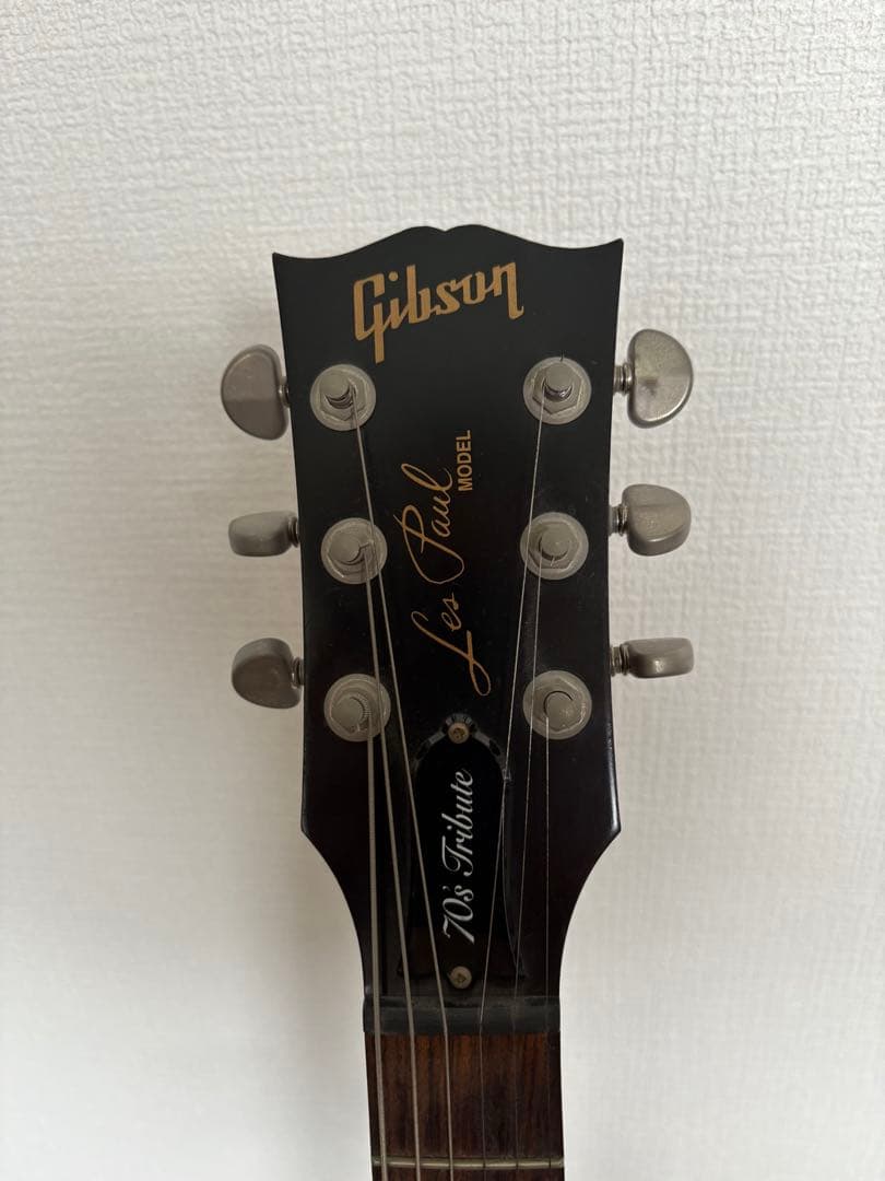 Gibson Les Paul スタジオ(70's Tribute レッド)