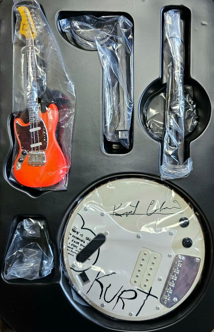 BLITZWAY 【予約特典付属】 カート・コバーン 1/6スケールフィギュア