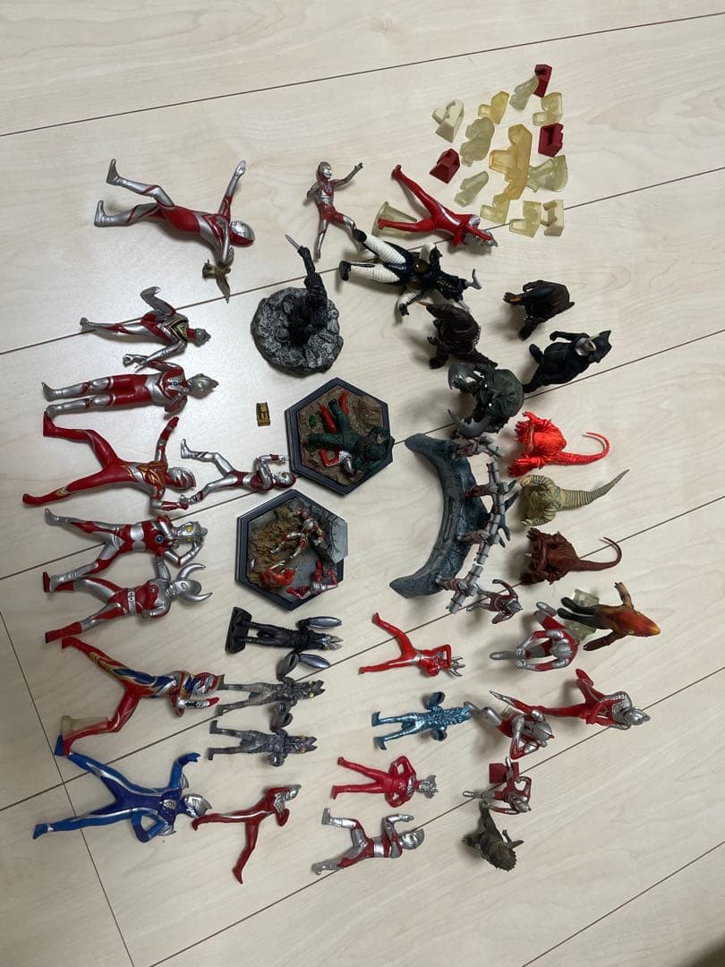 ウルトラマンフィギュアセット 約38体