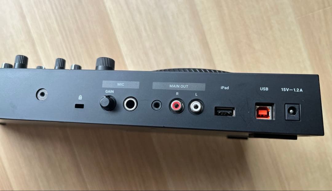 ③TRAKTOR KONTROL S2 MK3 DJコントローラー