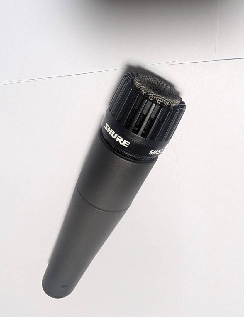 【美品＆使用頻度少なめ】SHURE SM57 ダイナミックマイク 本体とケース
