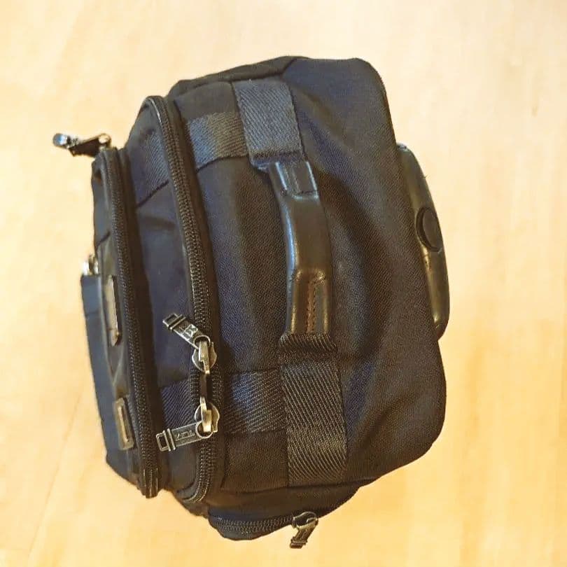 TUMI Alpha Bravo 3WAYビジネスリュック40Lキャリーオン対応