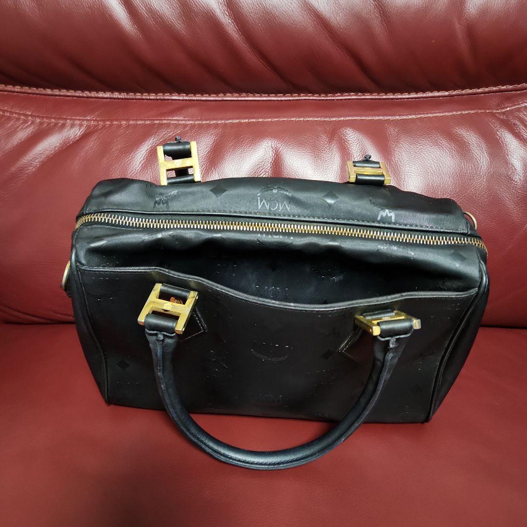 MCM ブラックレザー ハンドバッグ