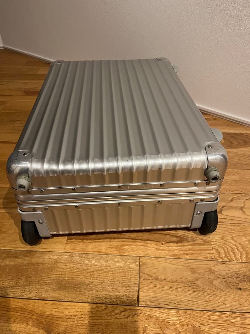 リモワ　キャリーケース