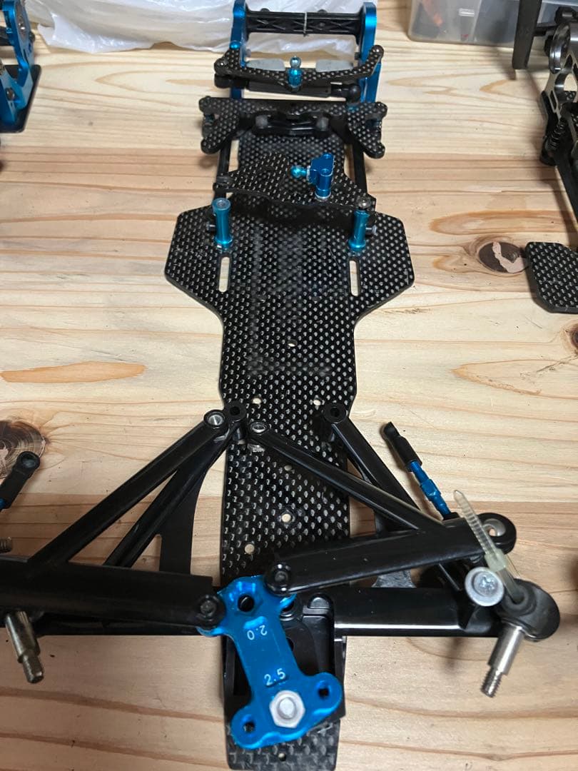 タミヤ、サーパントカーボンファイバーＦ1ラジコンシャーシセット ジャンク品