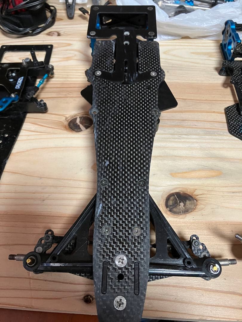 タミヤ、サーパントカーボンファイバーＦ1ラジコンシャーシセット ジャンク品