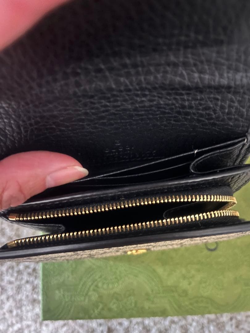 短期出品！GUCCI グッチ マーモント GG柄 二つ折り 財布