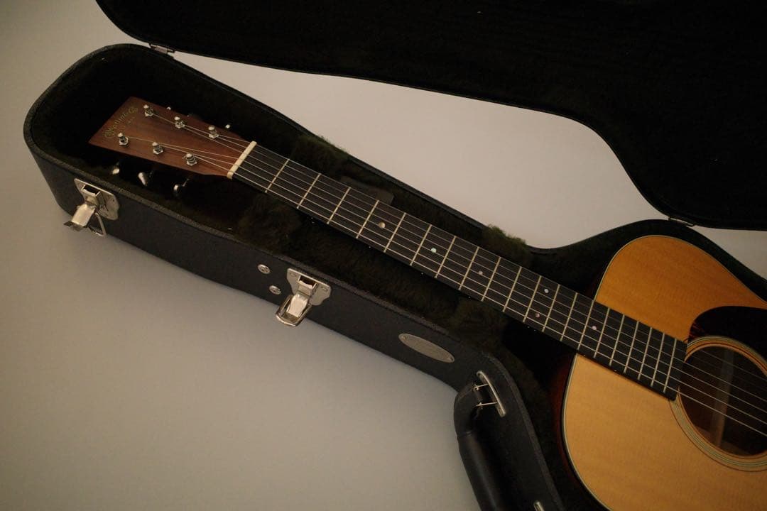 Martin OOO-18 美品 2020年新品購入、純正ハードケース付