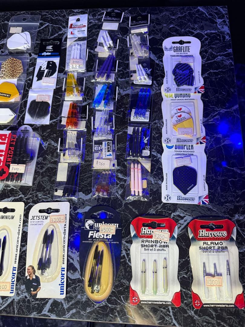 最終値下げ！お得　ダーツアクセサリーセット 多色 ユニコーン製品など