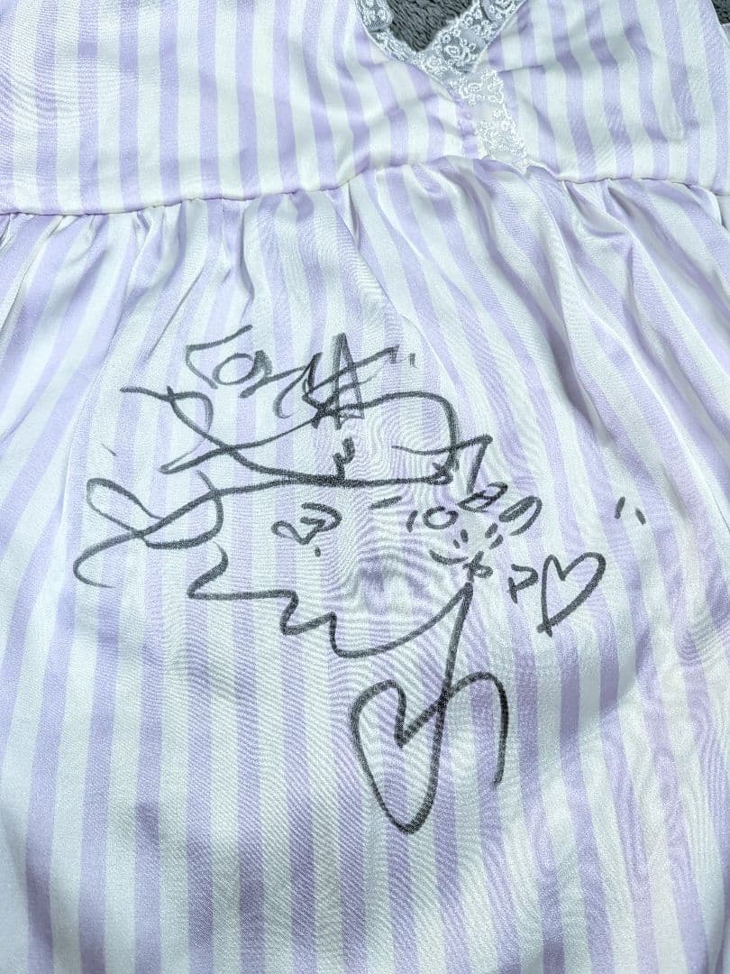 杉原杏璃 私服ルームウェア上下+ご本人着用チェキ 直筆サイン入り 希少品 超レア