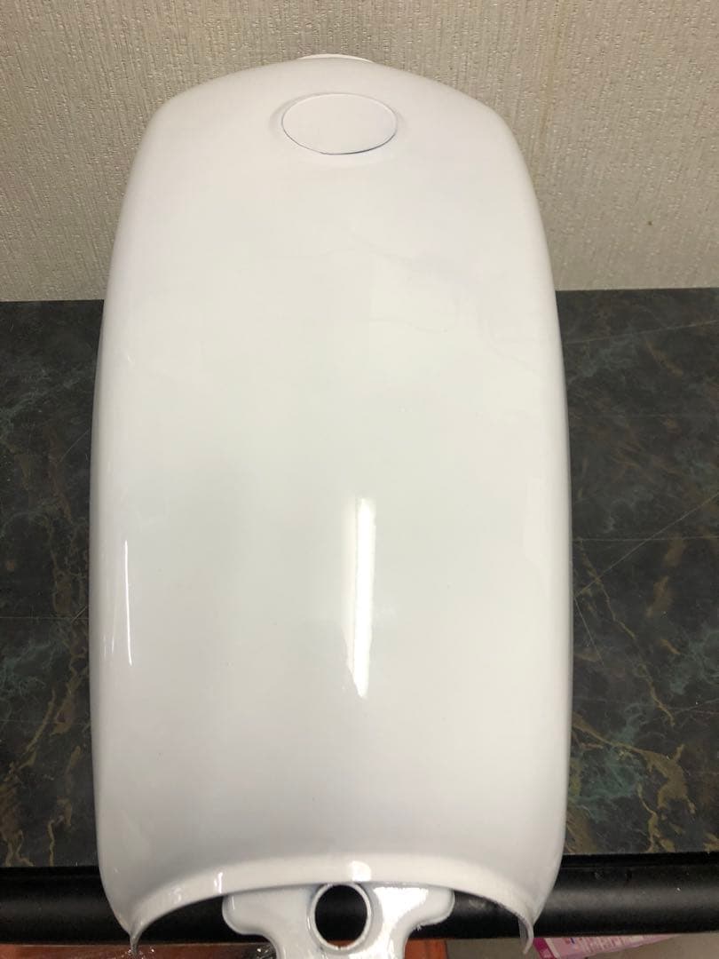 ☆送料無料‼︎ 汎用8Lビッグタンク　ピュアホワイト　エイプ.CD50.FTR