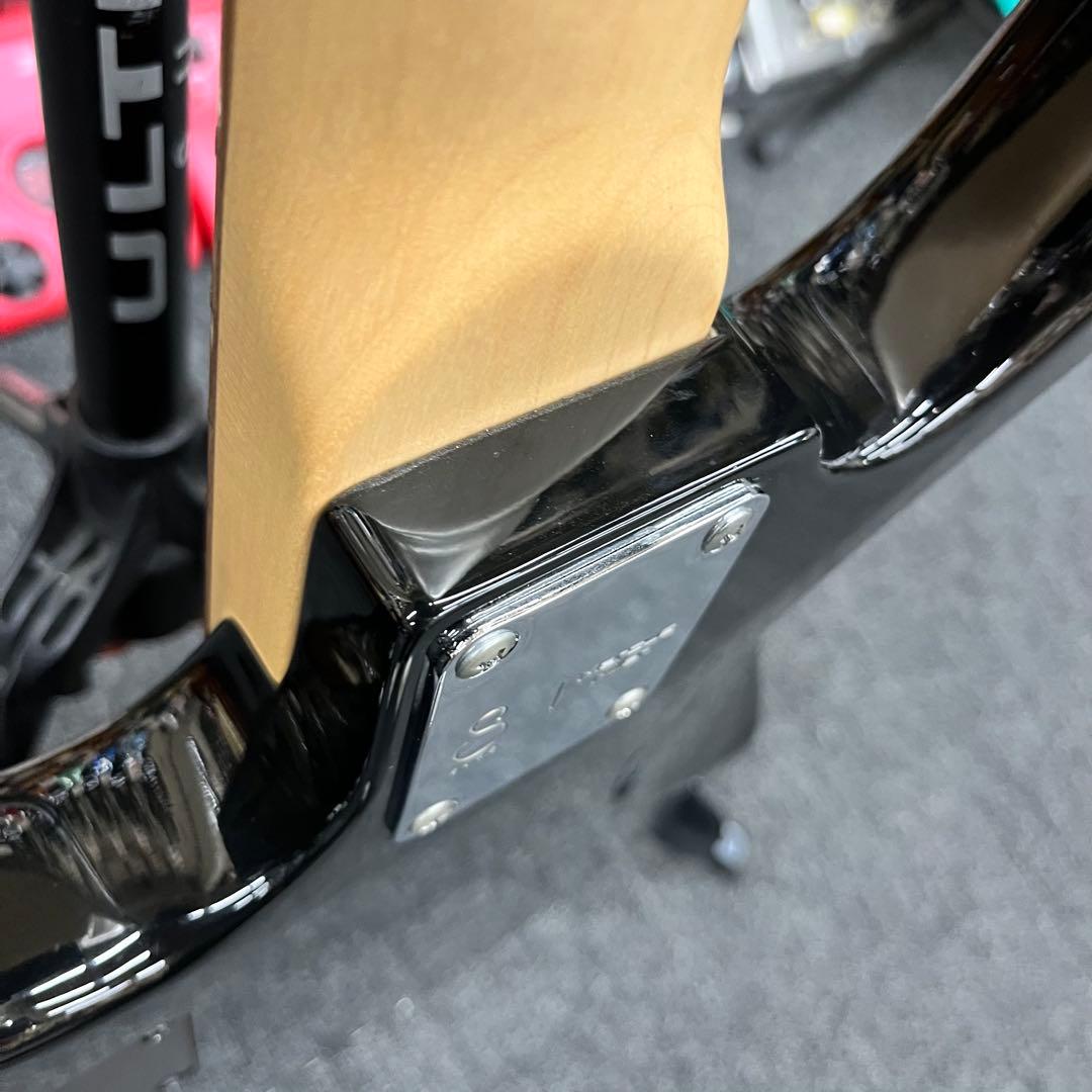 【9V電2個+ストラップ込11361Sire Marcus Miller V3