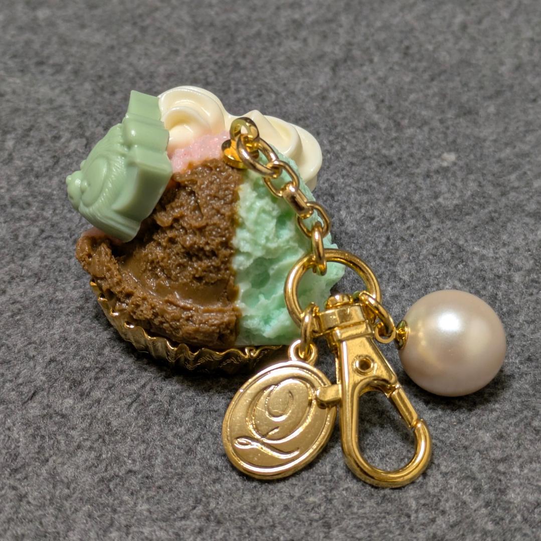 新品 Q-pot. ジェラトーニ ジェラート バッグチャーム ディズニー