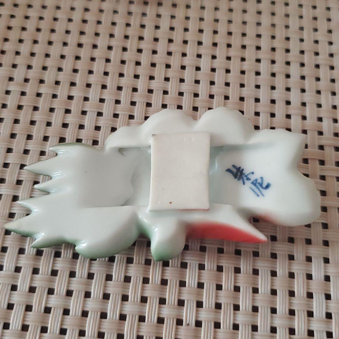 古い陶器の帯留　牡丹