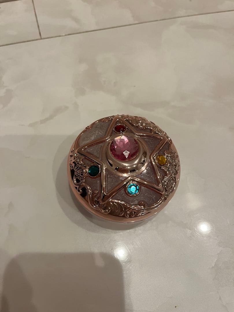 セーラームーン ミラクルシャイニーシリーズ コンパクト